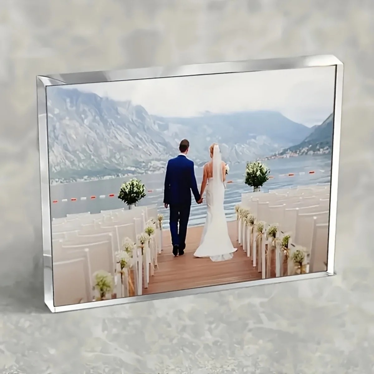 زينة مكتبية مخصصة من الأكريليك - مراجعة Photo Acrylic Block وسعره